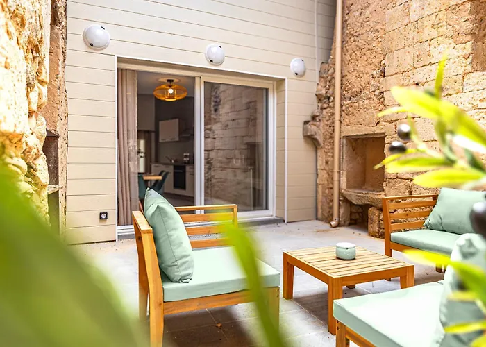 Le Tourmaline Duplex Apartment *